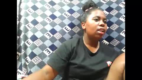 deliah712909 online show from October 14, 6:03 am