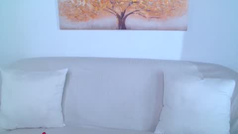 Snapshot of deliciaalove chatting on January 14, 7:43 pm deliciaalove online show from January 14, 7:43 pm