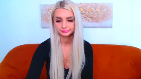 Snapshot of deliciaalove chatting on January 30, 9:47 pm deliciaalove online show from January 30, 9:47 pm