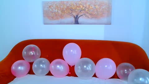 Snapshot of deliciaalove chatting on October 13, 6:08 pm deliciaalove online show from October 13, 6:08 pm