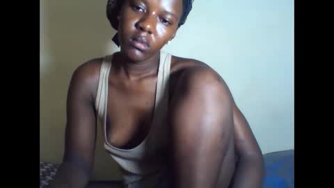 Snapshot of deliciousbabe01 chatting on September 22, 1:07 am EVAH online show from September 22, 1:07 am