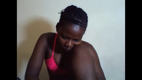 Snapshot of deliciousbabe01 chatting on October 20, 12:00 am EVAH online show from October 20, 12:00 am