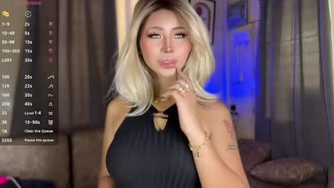 Hello your loving faye 3 online show from May 11, 7:58 am