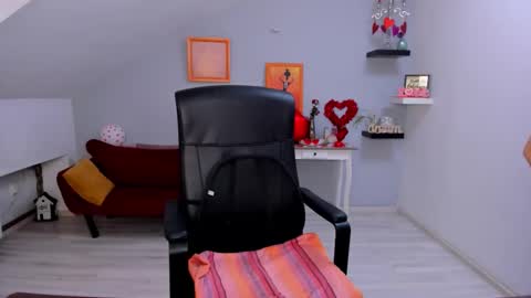 DeliciousLolly online show from February 16, 4:30 am