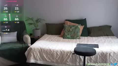 Kitty online show from November 27, 7:43 am