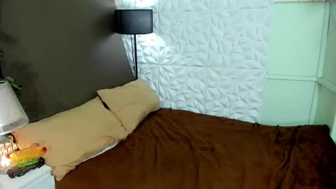 delightfulasianhugecock online show from September 28, 6:02 pm