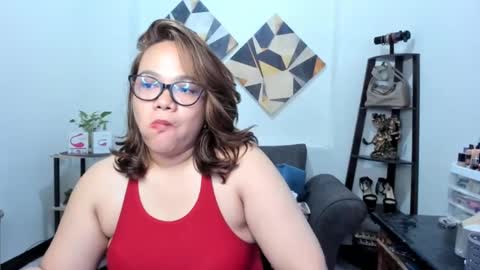 Snapshot of delightfulcurvy chatting on December 18, 1:48 am delightfulcurvy online show from December 18, 1:48 am