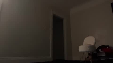 delightfuldark online show from November 9, 9:40 am