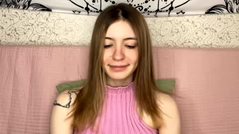 Sia online show from May 2, 6:51 am
