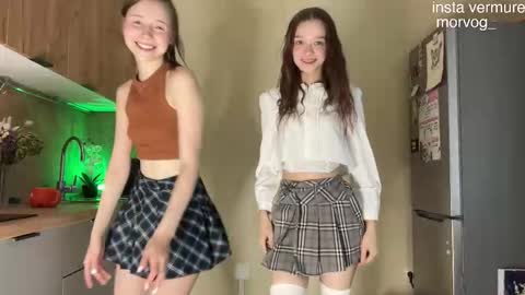 Snapshot of delorathecookie chatting on October 4, 9:07 am Delora online show from October 4, 9:07 am