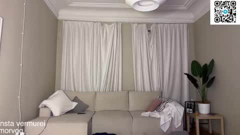 Snapshot of delorathecookie chatting on October 21, 9:26 pm Delora online show from October 21, 9:26 pm