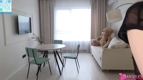 Delora online show from March 25, 5:13 am