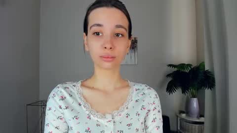 Eliza online show from March 22, 7:45 am