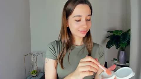 Eliza online show from March 28, 9:42 am