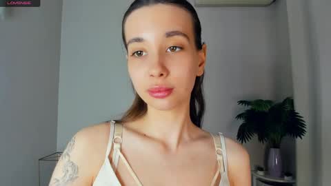 Eliza online show from April 2, 1:31 pm