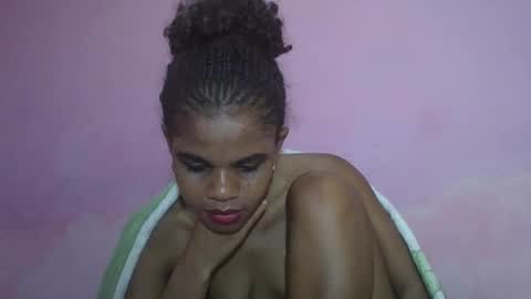 delphine online show from May 2, 8:47 pm