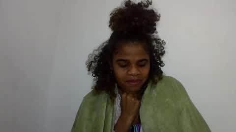 delphine online show from June 19, 2:05 am