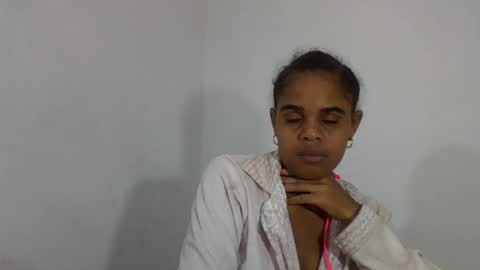 delphine online show from June 20, 5:38 pm