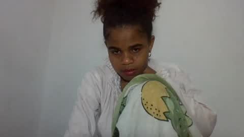 delphine online show from July 3, 7:42 pm