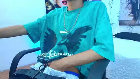 Snapshot of delsin_ chatting on September 16, 11:55 am DELSIN online show from September 16, 11:55 am