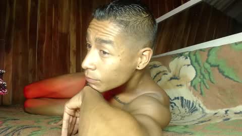 Snapshot of demarcous_nm chatting on November 11, 12:32 am D.C online show from November 11, 12:32 am