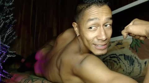 Snapshot of demarcous_nm chatting on November 12, 2:06 pm D.C online show from November 12, 2:06 pm