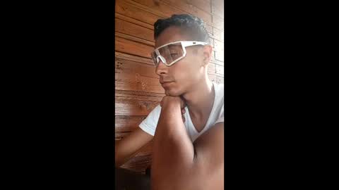 Snapshot of demarcous_nm chatting on February 26, 9:14 pm D.C online show from February 26, 9:14 pm