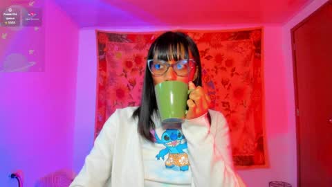 Snapshot of demeter__ chatting on April 2, 11:35 pm demeter__ online show from April 2, 11:35 pm