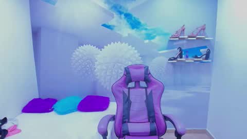 DEMI online show from November 7, 12:49 pm