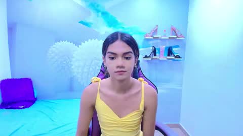 DEMI online show from December 15, 2:32 pm