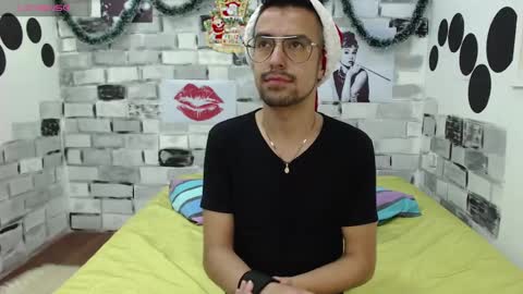 demian_val_4 online show from December 23, 9:29 pm