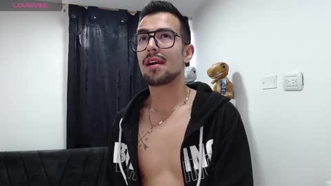 demian_val_4 online show from February 11, 12:10 pm