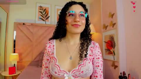 Snapshot of demijones_ chatting on March 6, 3:47 am Demi online show from March 6, 3:47 am