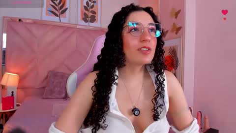 Snapshot of demijones_ chatting on March 26, 4:40 am Demi online show from March 26, 4:40 am