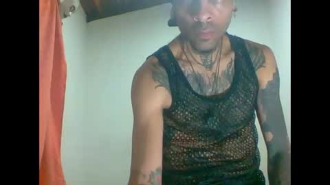 demon_rose_ online show from May 18, 8:14 pm