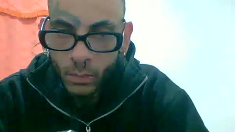 demon_rose_ online show from June 23, 4:10 am