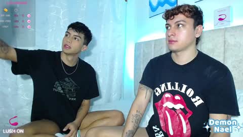 Juan  Gabriel Independent Models 3 online show from January 8, 3:08 am