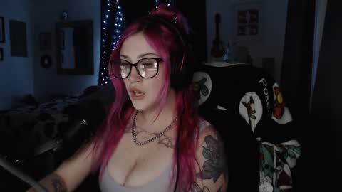 Snapshot of demongf chatting on February 6, 6:08 am Demoness Mina online show from February 6, 6:08 am