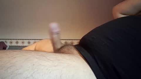 Snapshot of den2807 chatting on March 6, 6:52 am den2807 online show from March 6, 6:52 am