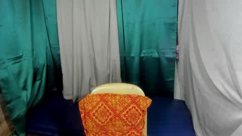 den_cummers online show from April 25, 4:48 pm