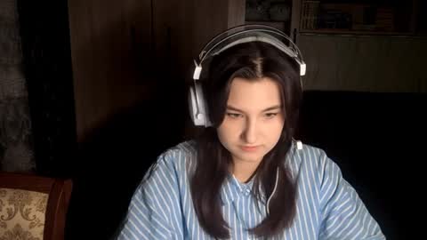 Deni online show from April 2, 5:32 pm