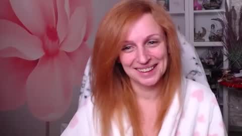 Snapshot of denhiey_here chatting on December 19, 3:52 pm denhiey online show from December 19, 3:52 pm