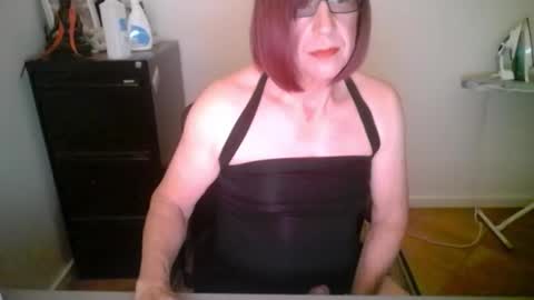 Snapshot of denisecd111 chatting on December 22, 1:30 pm denisecd111 online show from December 22, 1:30 pm