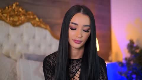 denisedevilles online show from February 28, 10:09 am