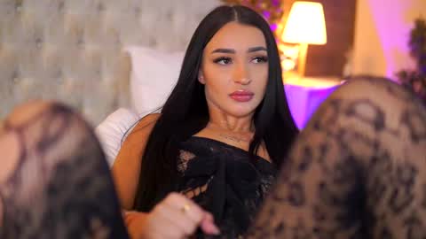 denisedevilles online show from March 4, 1:59 pm