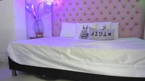 denisse_logan online show from January 7, 3:31 am