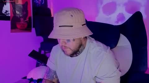 Oliver online show from November 6, 2:45 am