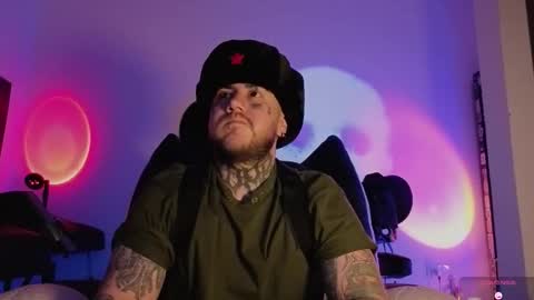 Snapshot of denjig chatting on January 19, 1:09 am Oliver online show from January 19, 1:09 am