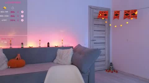 Den online show from October 10, 9:41 am