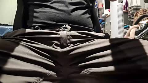 dennis210586 online show from February 5, 2:27 am